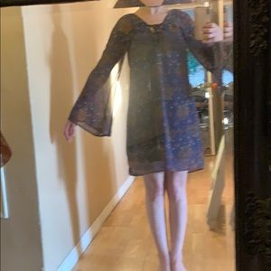 Flowy dress w/ cold shoulder adjustable front tie